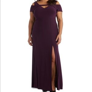 Plus Size Cold-Shoulder Keyhole Gown